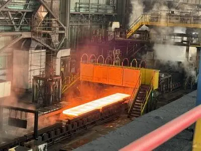 بازدید میدانی از خطوط تولید فولاد مبارکه؛ از ناحیه فولادسازی تا ورق گرم (گزارش تصویری)