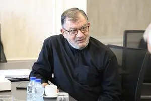 شأن مجلس را به حراج نگذارید/ با تهمت‌ها و رفتارهای خارج از وظایف برخورد شود