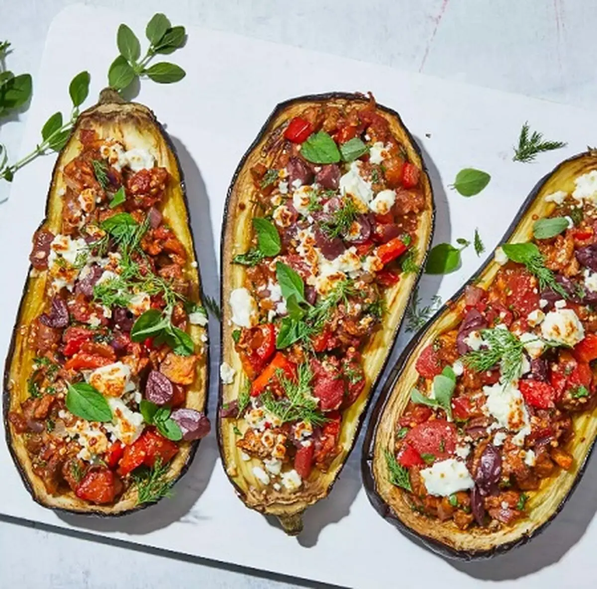 طرز تهیه بادمجان شکم پر رژیمی خوشمزه و کم کالری