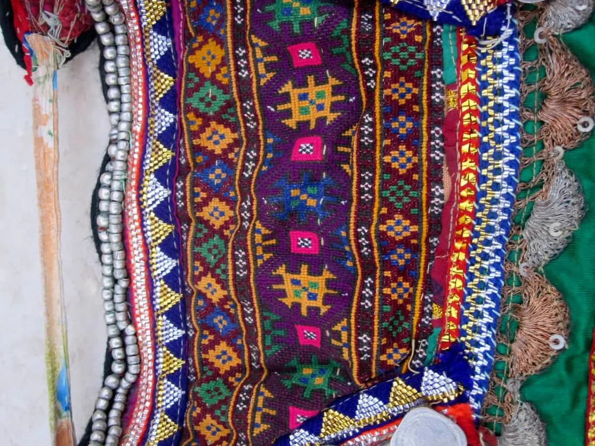 هنرهای «خوس دوزی جنوب فارس» و «رخ دوزی لامرد» ثبت ملی میشوند