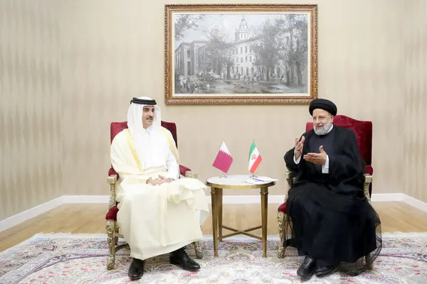 Iranian President, Qatari Emir meet in Kazakhstan