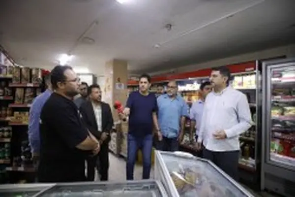 بازدید میدانی مدیرعامل منطقه آزاد کیش از مراکز درمانی و تأمین کالا با همراهی رسانه‌ها