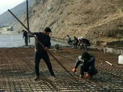 مطالبات کارگران سد سیکان، گلال و میمه پرداخت می‌شود