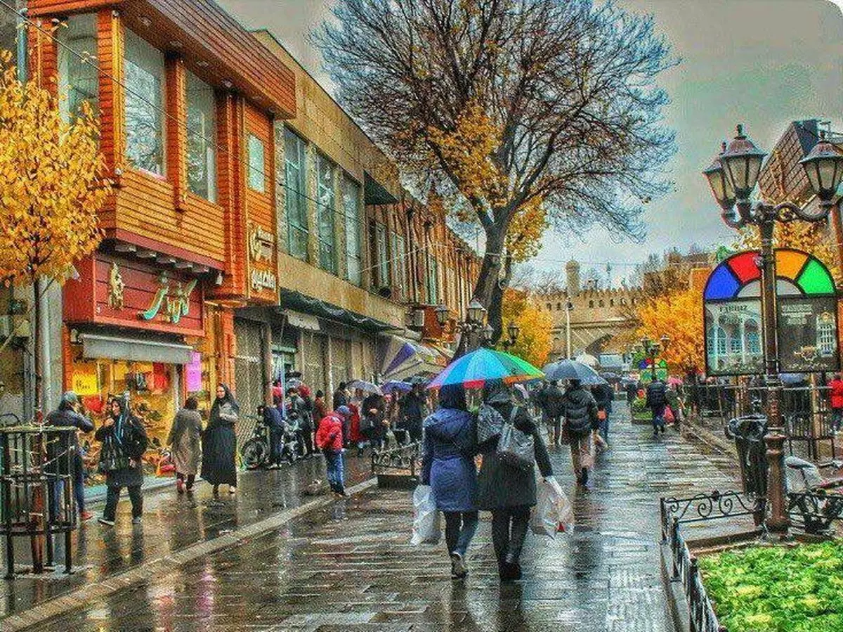 بارش پراکنده باران در اغلب نقاط کشور / کاهش دما در نواحی مرکزی و شمالی 