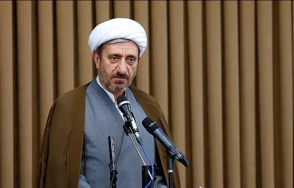 امروز نظام اسلامی ما در بلندایی قرار گرفته که قابل توصیف نیست