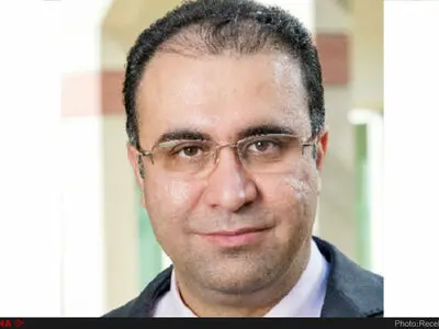 دولت کسری بودجه ریالی را با دلار جبران می‌کند/ مشکل نرخ بهره واقعی رکود را تشدید کرده است/ باید به تولید باز گردیم