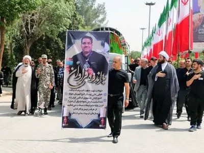 پیکر  شهید بوستان افروز، افسر پدافند هوایی ارتش در بهشت زهرا(س) آرام گرفت