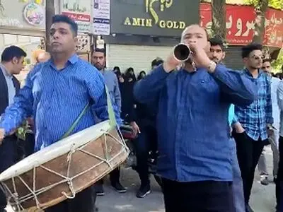 نوای چمر در خیابان‌های لرستان طنین انداز شد + فیلم