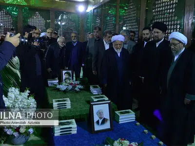 تجدید میثاق رئیس و اعضای مجمع تشخیص مصلحت نظام با آرمان های حضرت امام خمینی