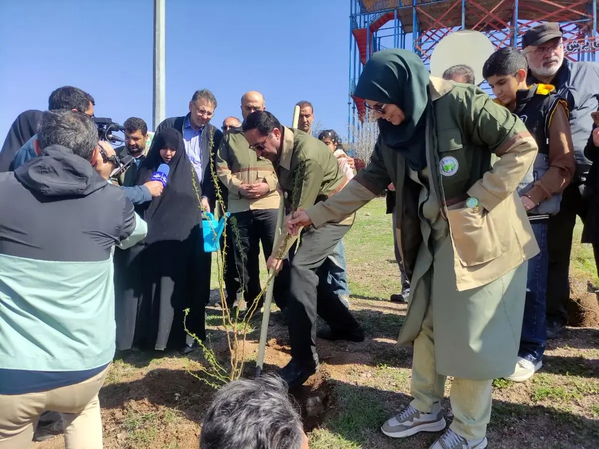 کاشت نهال امنیت زیستی و چرخه حیات را حفظ می‌کند