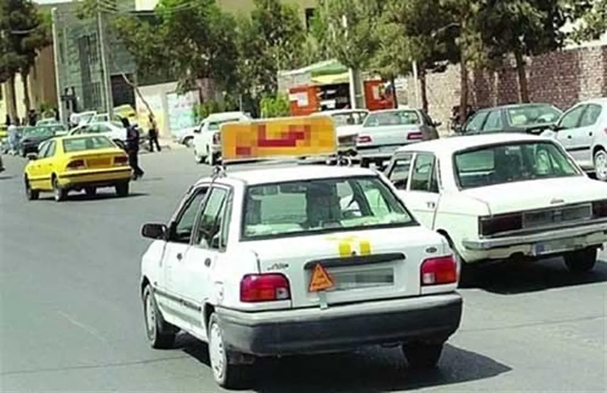 یکه‌تازی کرونا و بیکاری مربیان آموزشگاه‌های رانندگی/ از نبود امنیت شغلی و بیمه رنج می بریم