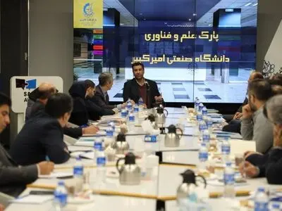 وقتی نتوانیم به رفاه مردم کمک کنیم؛ یعنی کپی‌برداری می‌کنیم
