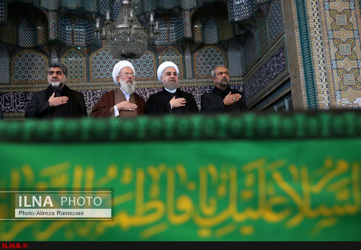روحانی در جمع عزاداران حسینی در حرم عبدالعظیم حضور یافت