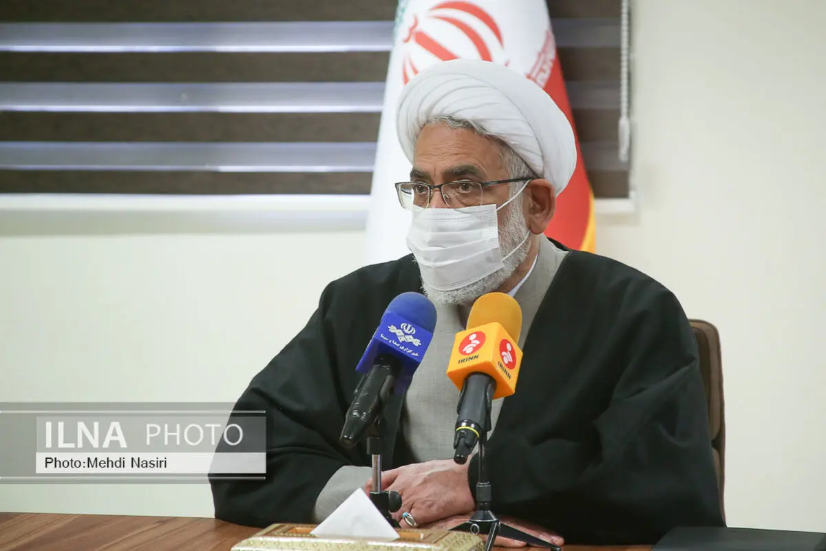 گاهی "شوراها" زمینه‌ساز تخلفات شهری هستند/ برخورد با بدحجاب در ابتدا نیازمند کار فرهنگی است