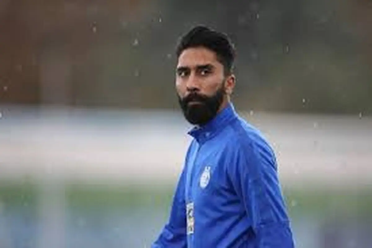 باقری در باشگاه استقلال حاضر شد