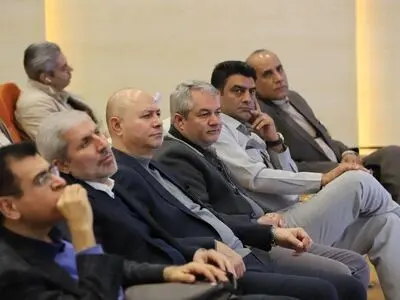 قدردانی از مدیرعامل شرکت مس برای برپایی گردهمایی نوآوری و فناوری