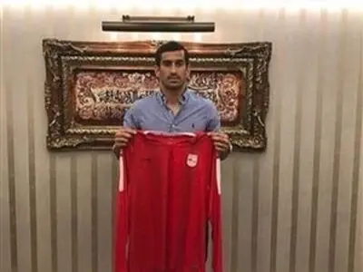 ستاره ملی‌پوش تراکتورسازی داغدار شد
