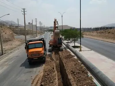 پیشرفت ۷۰ درصدی خط انتقال آب شهر صدرا از غرب به شرق
