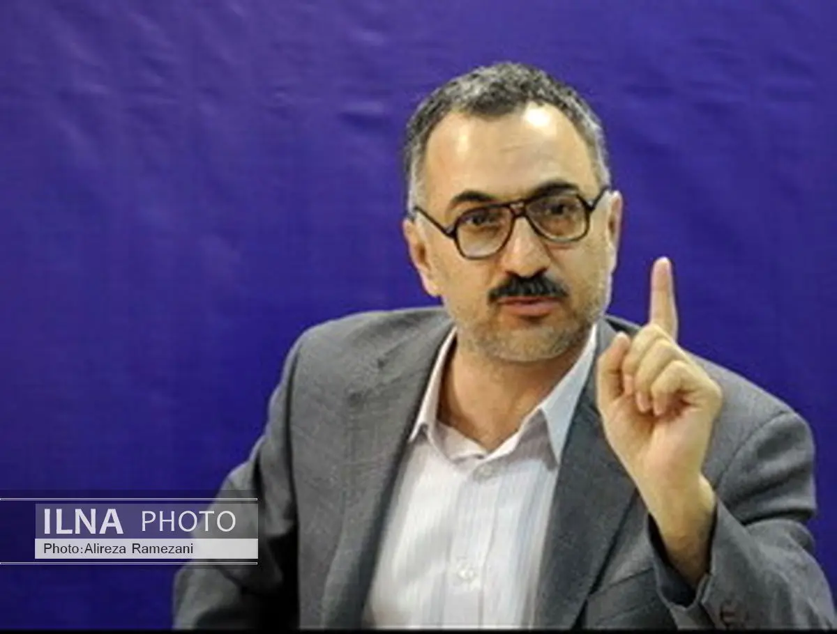 مجلسی نمیخواهیم که برای تبرک، تهمانده لیوان رئیسجمهور را سر بکشد