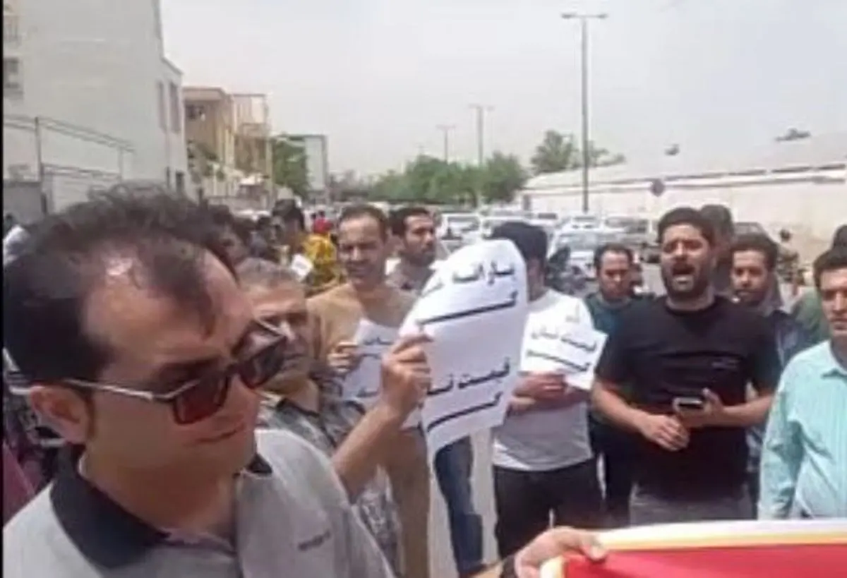 تجمع نانوایان در برخی شهرها/ دولت یارانه نان را پرداخت کند!