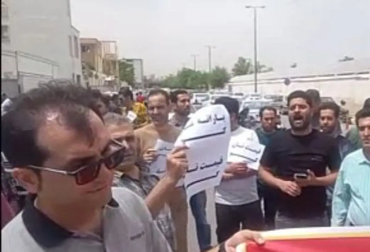 تجمع نانوایان در برخی شهرها/ دولت یارانه نان را پرداخت کند! 