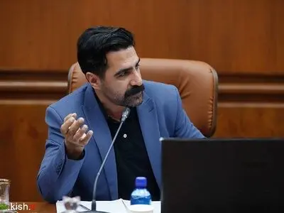 رامتین روشن دبیر نخستین دوسالانه بین المللی پوستر کیش شد