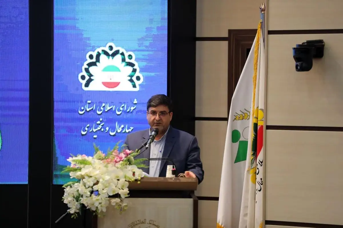 شوراهای شهر و روستا نقش مهمی در تقویت سرمایههای انسانی و محلی دارند