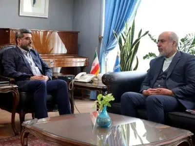  مشاور وزارت امور خارجه با مدیرعامل بنیاد رودکی دیدار کرد