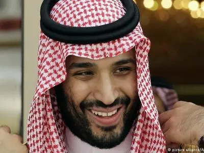خاندان سعودی با بحران دست و پنجه نرم می‌کند؛ خوش‌رقصی بن‌سلمان برای غرب