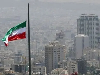 تندباد شدید در تهران/ اهالی پایتخت مراقب باشند
