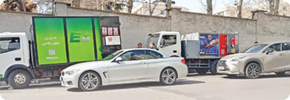 بنزین سوپر می خواهید؟ لیتری 80000تومان بدهید کنارخیابان سوختگیری کنید