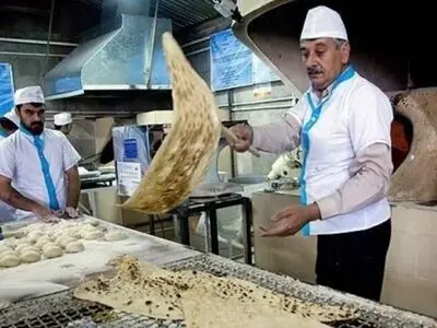 استاندارد مصرف جوش‌شیرین و نمک در بیش از 99 درصد نانوایی‌های استان مرکزی