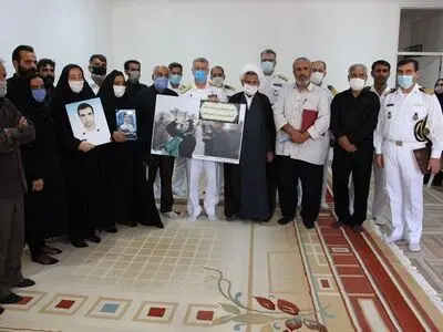 در صف ثروت، شهرت و قدرت نایستاده‌ایم/ اول و آخر راه ما شهادت است