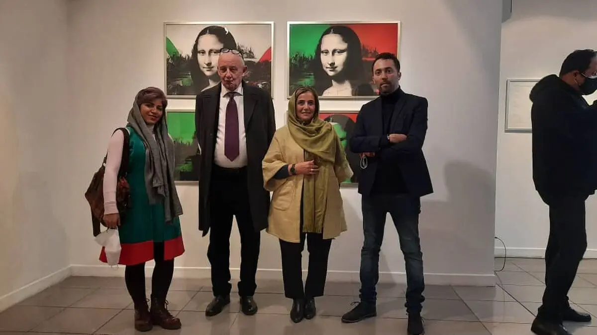 هنرمند ایتالیایی با ۳۵ مونالیزا به گالری «ویستا» آمد