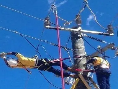 مرگ دو سیم‌بان اداره برق اصفهان و بوشهر بر اثر حادثه کار