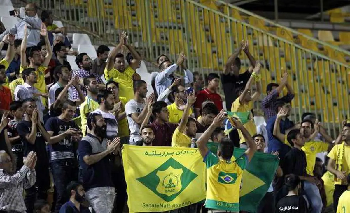 استقبال هواداران صنعت نفت از علیرضا منصوریان