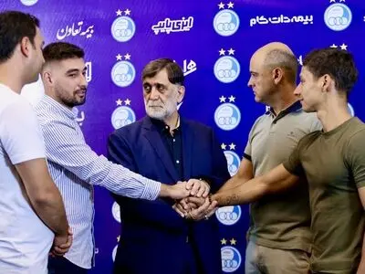 قرارداد مربیان خارجی استقلال امضا شد(تصاویر)