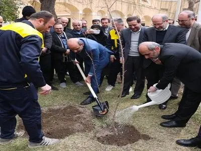 رسانه ملی، پیشتاز پویش کاشت یک میلیارد درخت / رسانه ملی در آبادانی محیط‌زیست فرهنگ‌ساز است