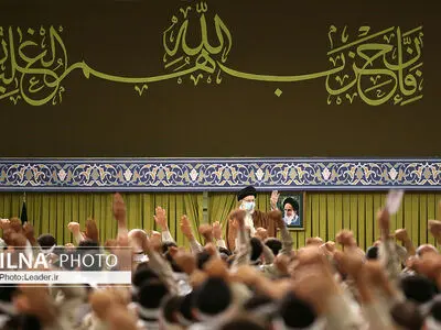دیدار جمعی از بسیجیان با رهبر انقلاب