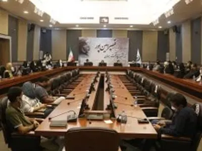 گفت‌وگو شاخصه‌ی شعر قیصر و معجزه‌ی زیباتر کردن جزیره کیش است