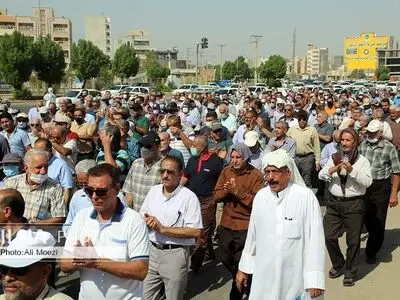 اگر بازنشستگان کف خیابان هستند به دلیل  تفسیر اشتباه هیأت وزیران از مصوبه شورای عالی کار است/ از دولت انتظار نداریم این‌گونه با بازنشستگان بازی شود