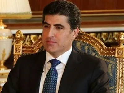 با نگرانی اخبار مربوط به وقوع سانحه برای بالگرد حامل رئیسی را دنبال می‌کنم