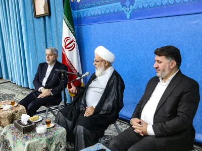 یزد ظرفیت خوبی در حوزه گردشگری مذهبی دارد/ حضور گردشگران خارجی در کشور ابزار مبارزه با تبلیغات منفی دشمن است
