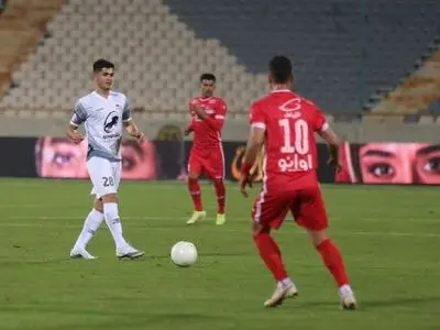 هافبک تراکتور جدا شد