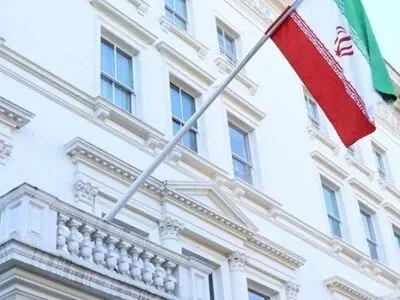السفارة الایرانیة فی لندن تتعرض لاعتداء وسط اهمال الشرطة البریطانیة