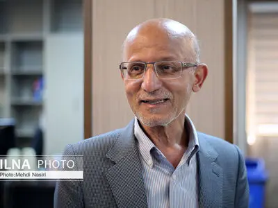 برلمانی إیرانی: روحانی لیعرف أنه لیس قائدًا عسکریًا بل رئیساً للجمهوریة