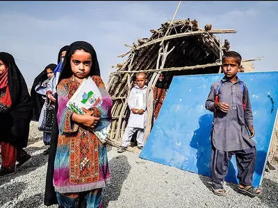 دانش آموزان فاقد مدارک هویتی از تحصیل محرومند/خانواده ها با یارانه برای فرزندان شان کفش می‌خرند