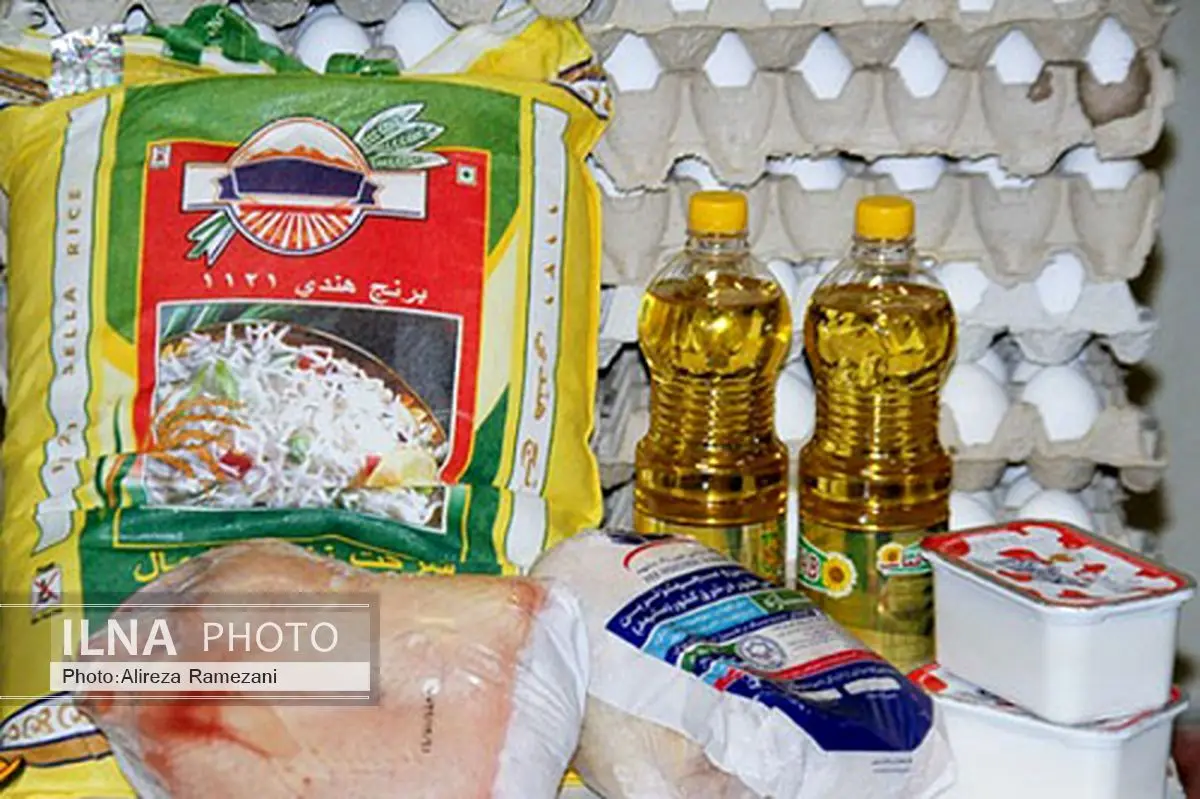 توزیع 169 سبد غذایی در بین مادران باردار روستایی در تکاب