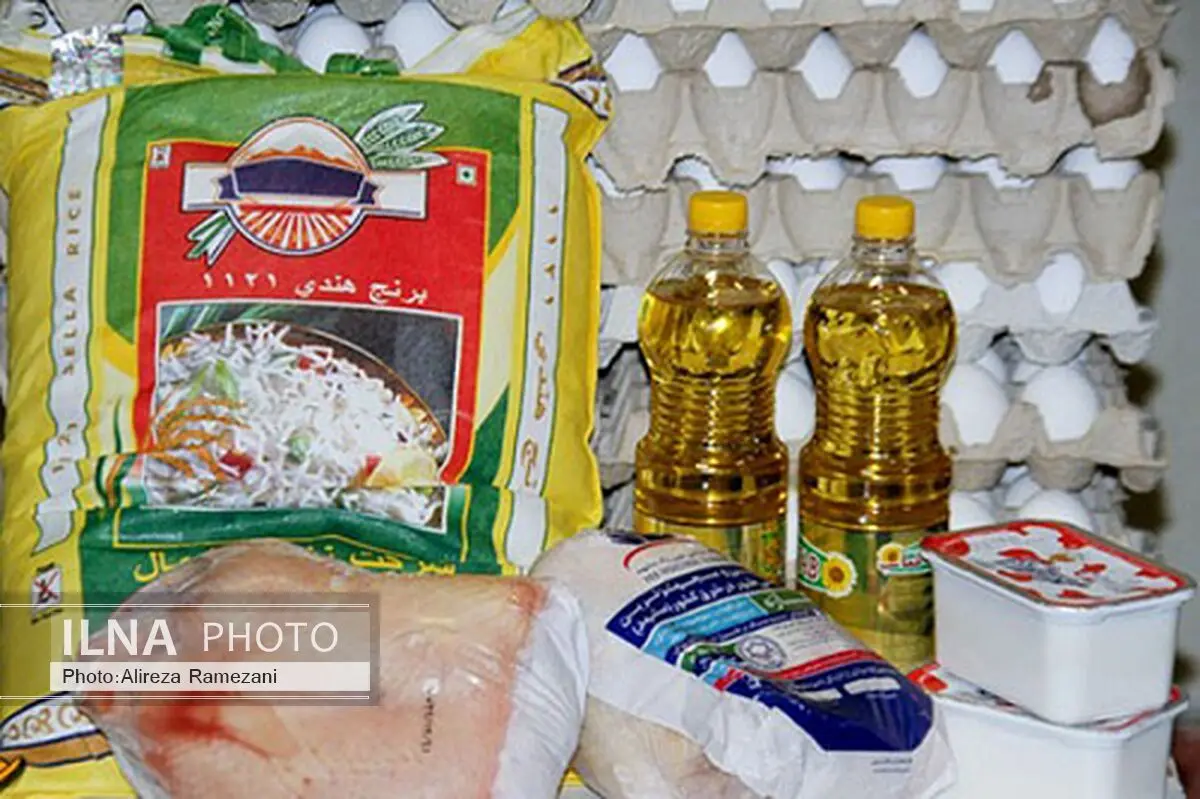توزیع 169 سبد غذایی در بین مادران باردار روستایی در تکاب