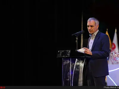 بهاروند: دوستان گفتند به سکوی قهرمانی نیاز نیست!